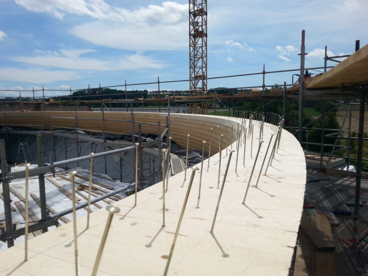 Ansicht der Paneum Baustelle während einer Begehung
