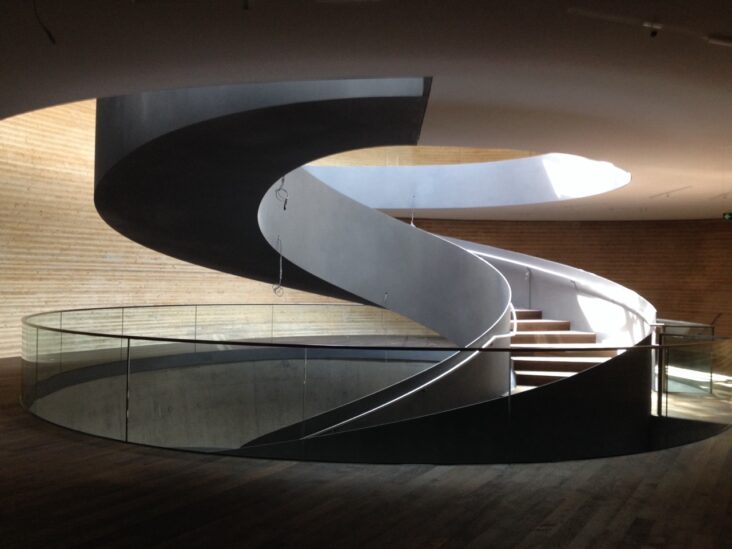 Innenansicht der Wendeltreppe im Paneum