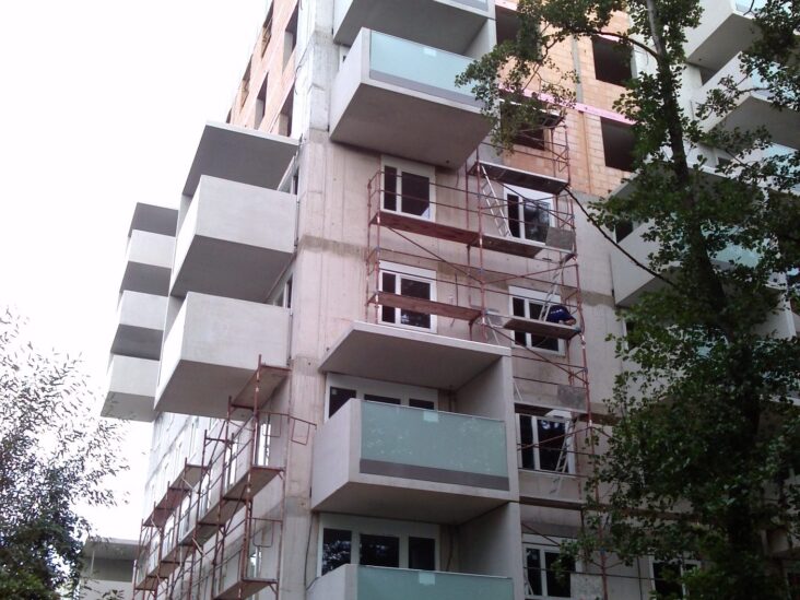 Außenansicht der Baustelle