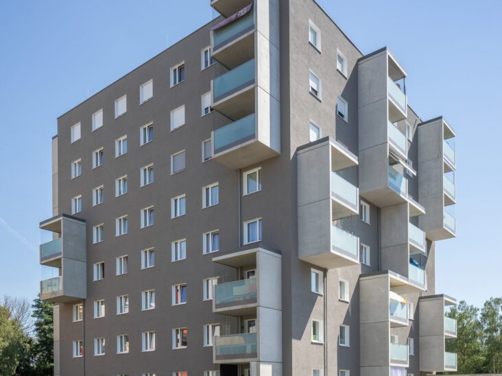 Frontansicht Karl-Steiger-Straße Linz