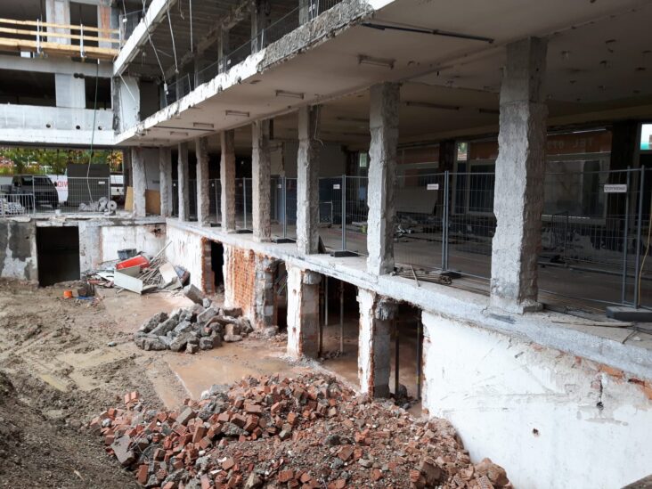 Ansicht der Baustelle wärend einer Begehung